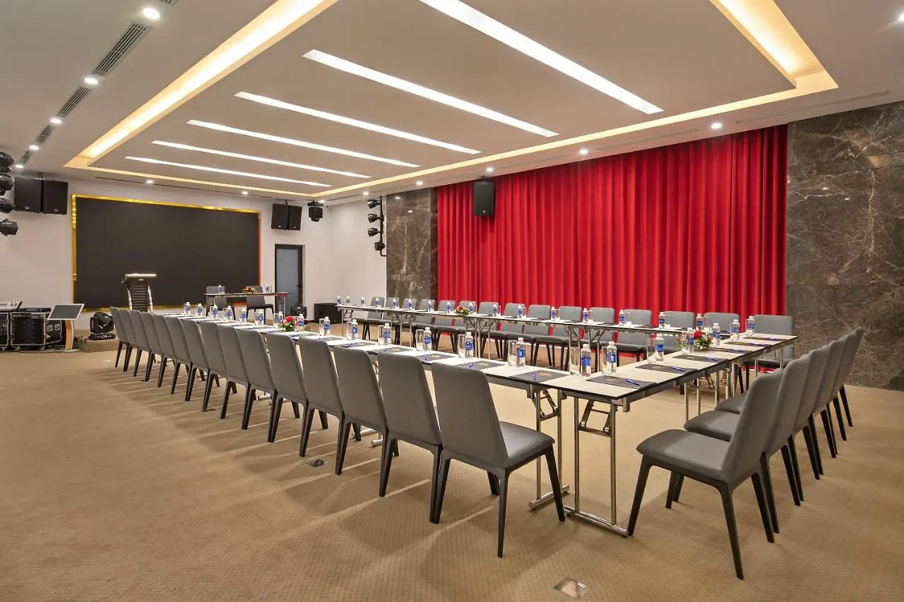 Golden Lotus Grand Da Nang - Panoramic Rooftop Bar & Daily Afternoon Tea Vietnam