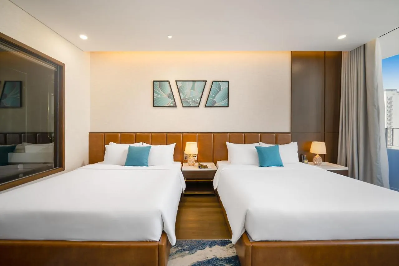 Golden Lotus Grand Da Nang - Panoramic Rooftop Bar & Daily Afternoon Tea Hotel