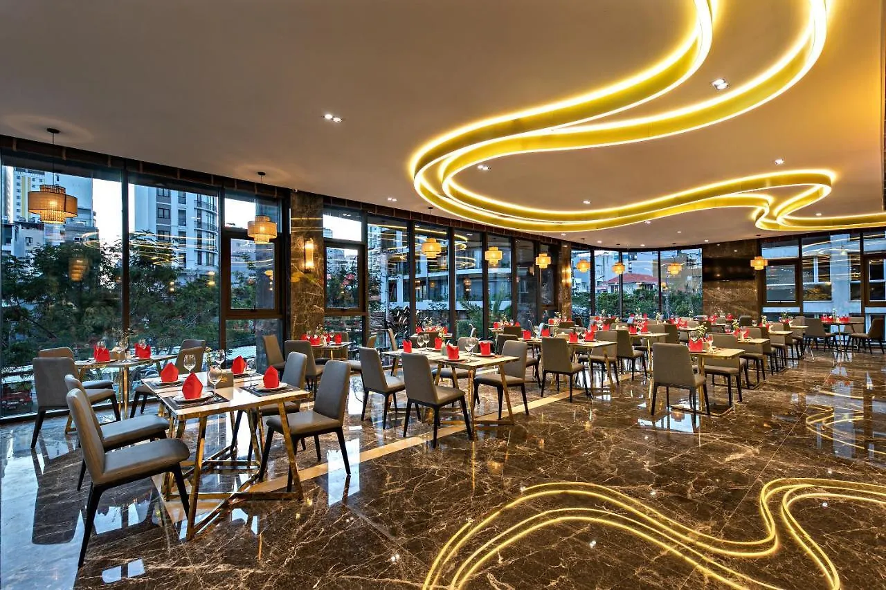 Hotel Golden Lotus Grand Đà Nẵng