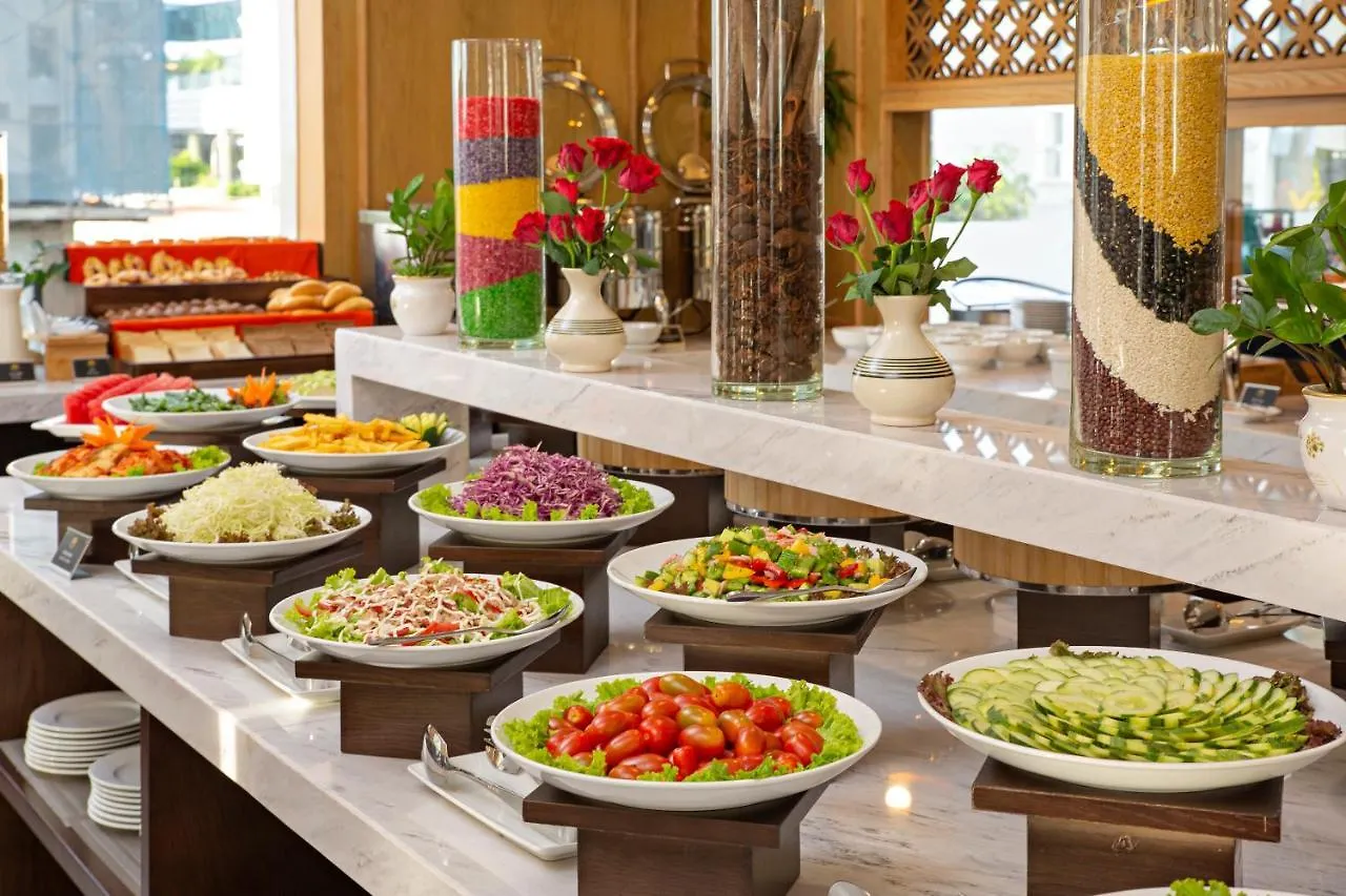 Hotel Golden Lotus Grand Đà Nẵng
