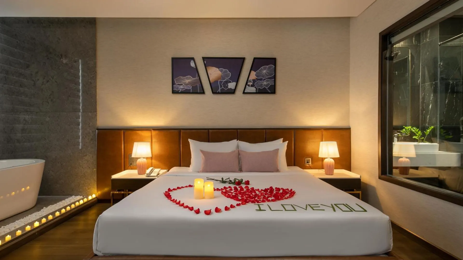 Hotel Golden Lotus Grand Đà Nẵng 4*,