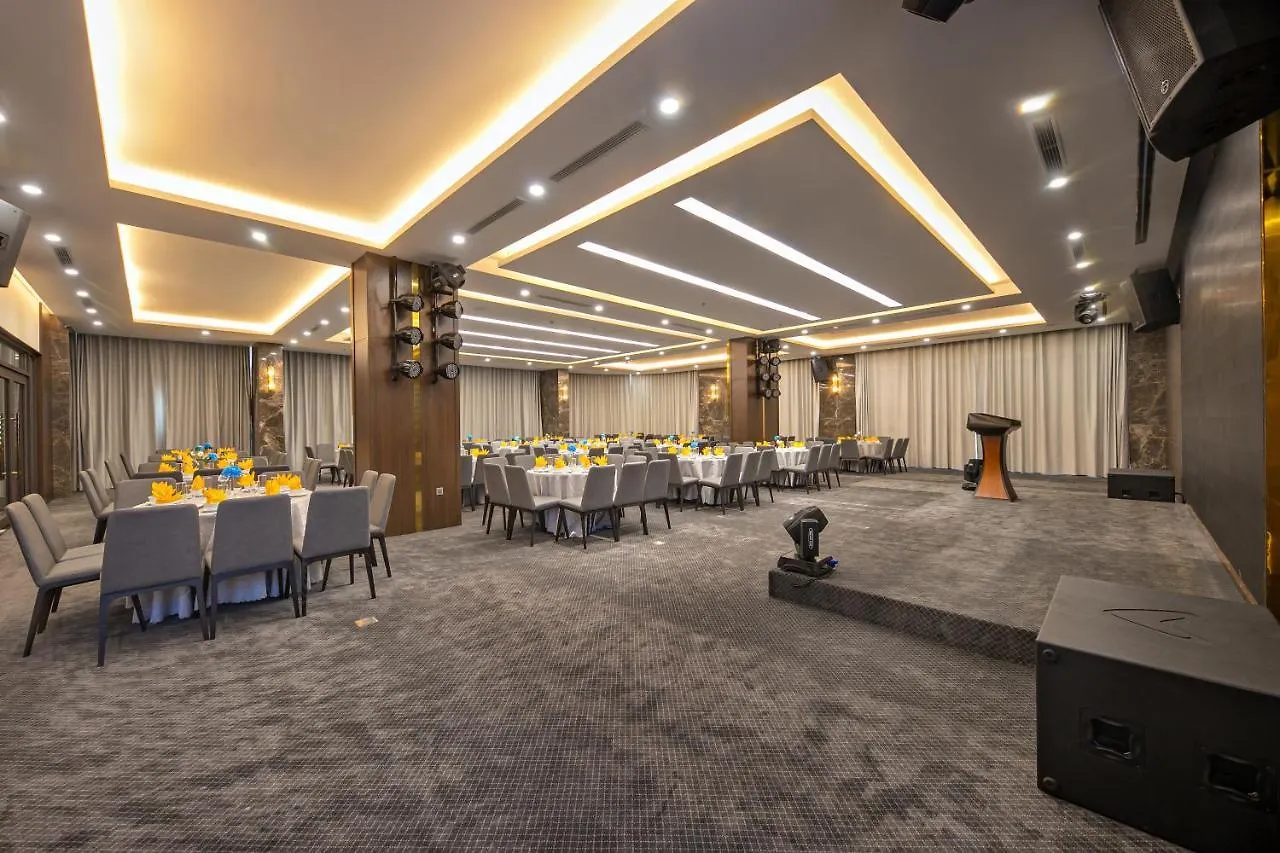 Golden Lotus Grand Da Nang - Panoramic Rooftop Bar & Daily Afternoon Tea 4*,  Vietnam